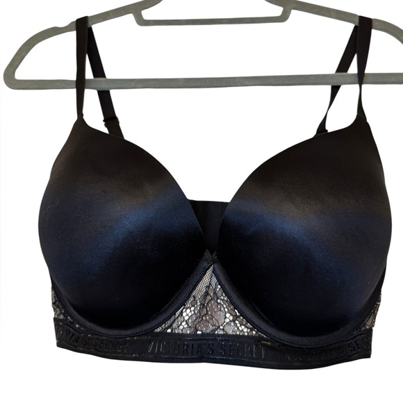 Victoria's Secret Very Sexy Push Up Bra - Picture 1 of 7